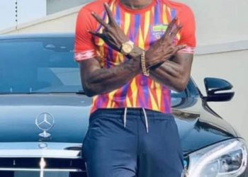 Renowned Dancehall artise Shatta Wale has Shed Heart of Oak for Kotoko