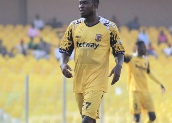 Appiah Maccarthy signs two-year contract extension with Ashantigold.