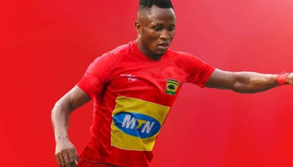 “Maxwell Konadu is behind Joseph Esso’s unfamiliar behavior “- Hearts fans claims