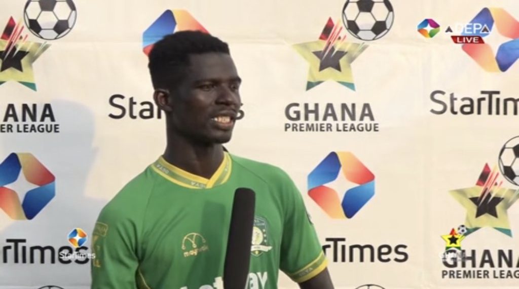 Paa  Kwesi Fabin congratulates  Aduana Players after Hearts Win