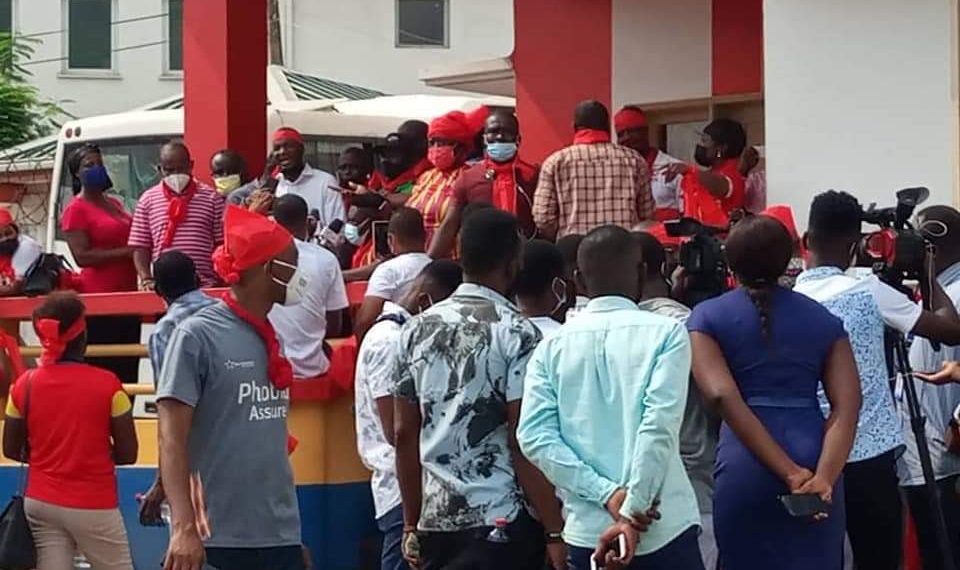 Hearts of Oak Supporters warn “Board”  againts foreign coach