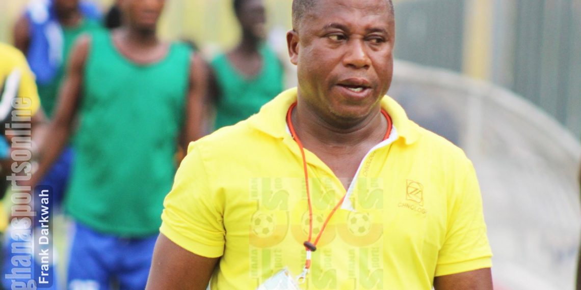 Change your ‘outmoded’ tactics- Gold Stars fans to coach Kobina Amissah