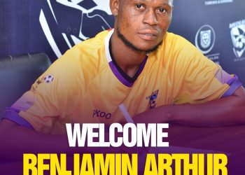 OFFICIAL: Medeama SC complete the signing of Elmina Sharks midfielder Benjamin Arthur