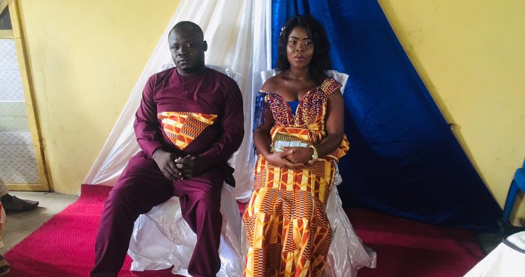 Popular Nzema Kotoko supporter ‘Obimpe’ weds long time sweetheart