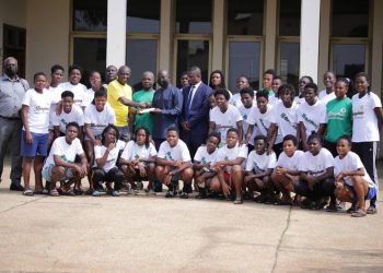 Ghana Veep DR. Mahamudu Bawumia donates to Hasaacas Ladies ahead of their Africa campaign