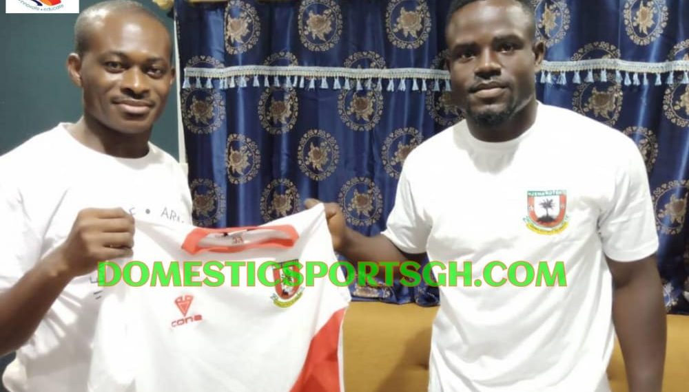 PHOTOS: Nzema Kotoko sign Venomous Vipers forward Ishaque Mohammed