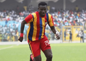 CAPTURED: Ex- Hearts of Oak defender spotted in Aiyinasi ahead of Karela United move