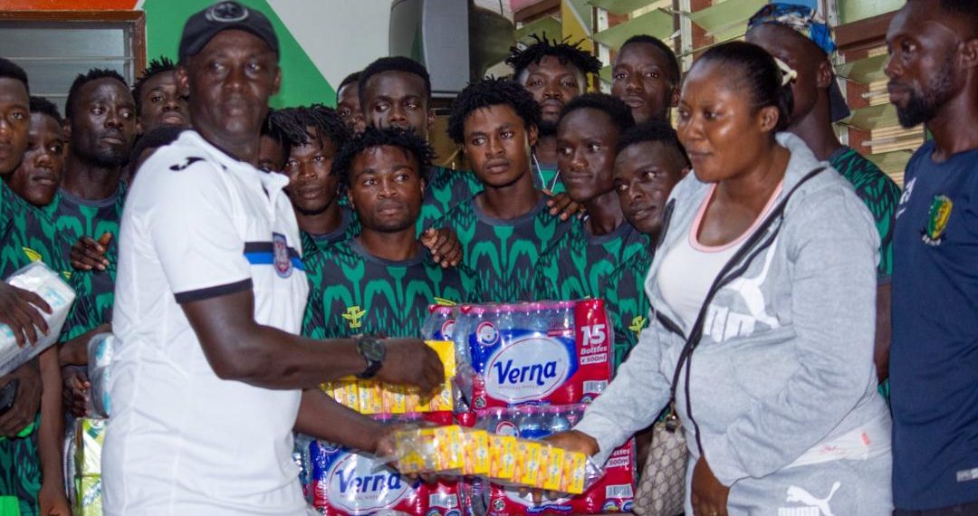 Goldstars donate to Bibiani Municipal Hospital ahead of GPL opener against Chelsea