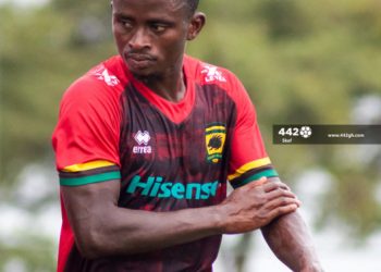 NEWS IN: Asante Kotoko defender Samuel Frimpong leaves club