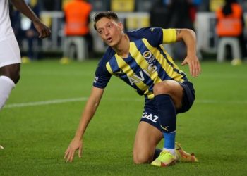 WORLD NEWS:“ Stop sulking and focus on football” – Fenerbahce Prez to Mesut Ozil