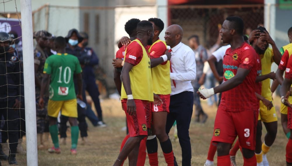 Coach Prosper Narteh rewards Kotoko players GH¢4,000 for beating Aduana Stars