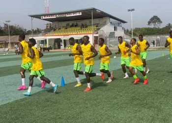 Basake Holy Stars fans wants “tyrannical” coach Evans Adotey and one other sacked