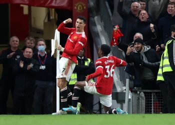 Ronaldo scores hat-trick as Man United beat Tottenham