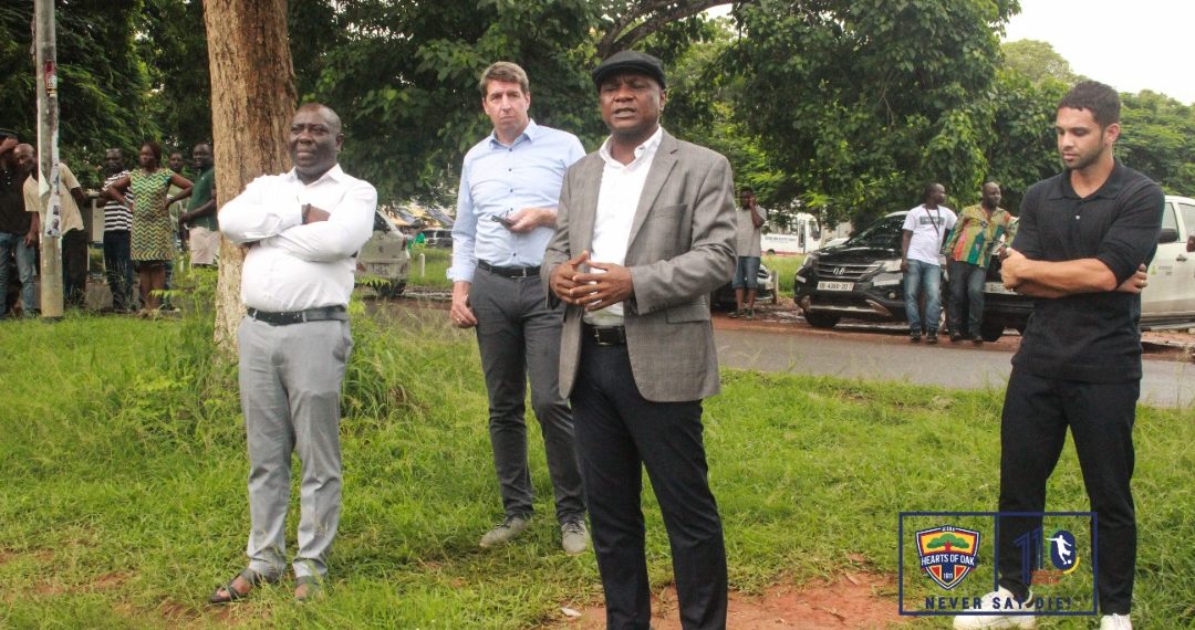 Togbe Afede XIV visits Hearts of Oak at training grounds