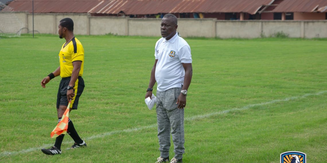 Johnson Smith impressed with hunger and desire in Holy Stars victory