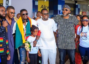 PHOTOS: How boxer Freezy MacBones was received by Ghanaians