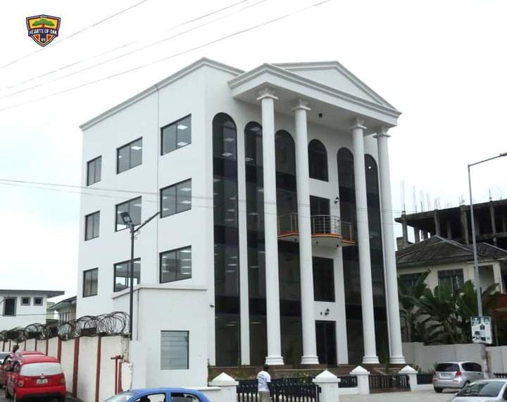 Contractor Delivers Modern Secretariat to Hearts of Oak Board