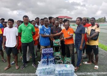 Rural Participation  Network donates to Holy Stars ahead of Medeama showdown